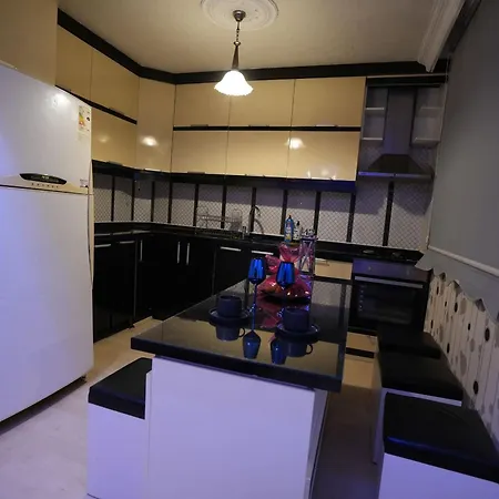 Ozenturku מלון פמוקלה