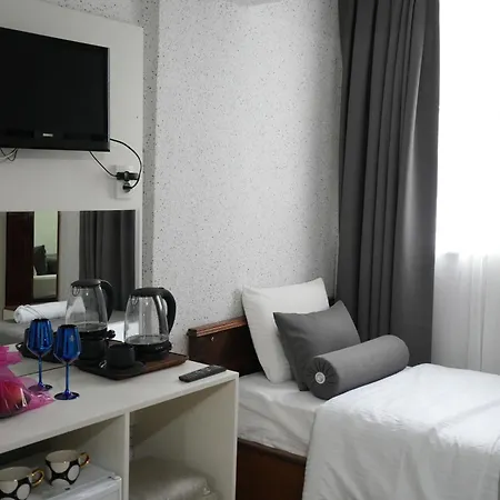 מלון Ozenturku פמוקלה