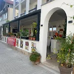 מלון Ozenturku 3*